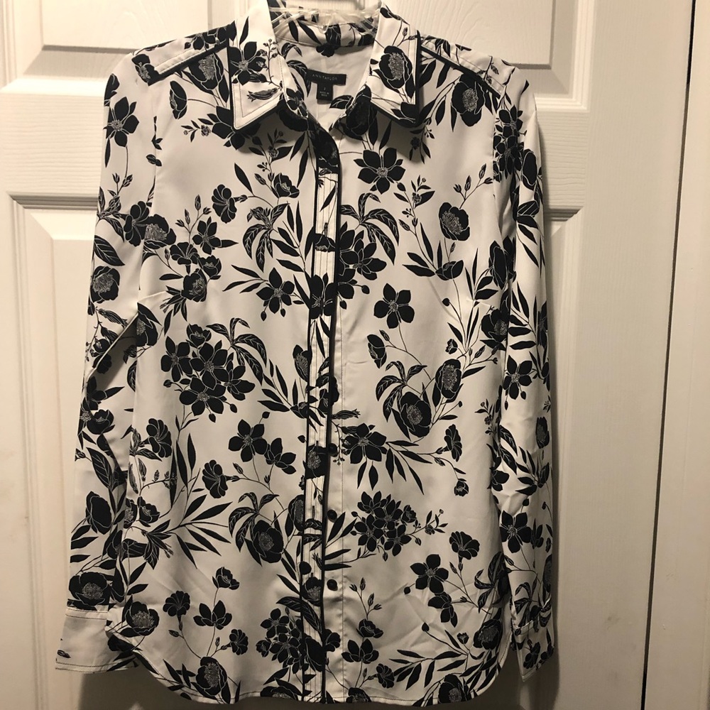 Ann Taylor blouse, size S